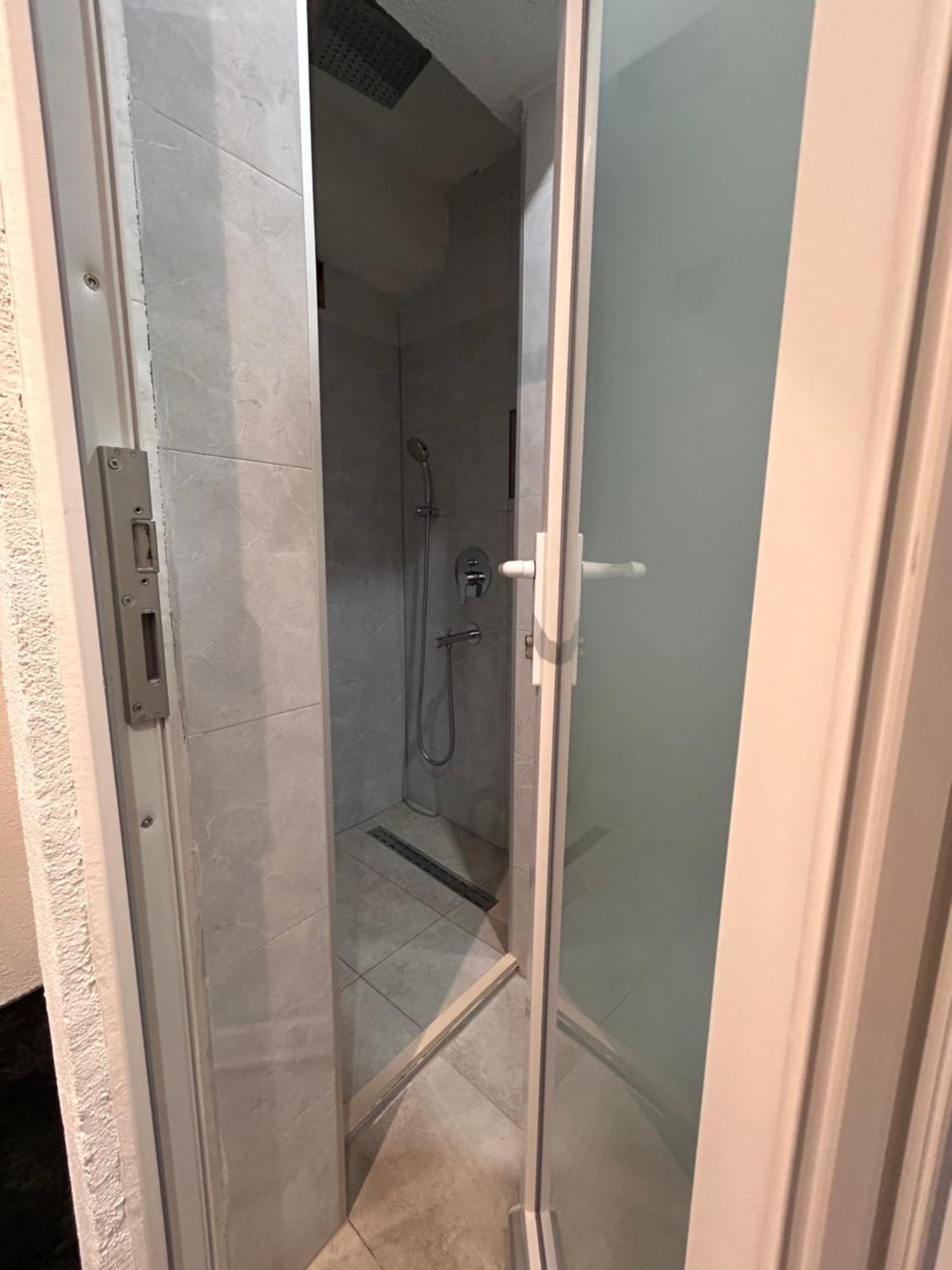Latin Bridge Apartment サラエヴォ エクステリア 写真